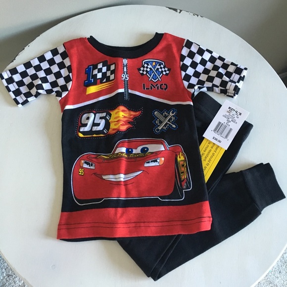 SHIRT /& PANTS SET SIZES 12M 24M 2T 4T NWT! BOY/'S TODDLER DISNEY CARS 2 T